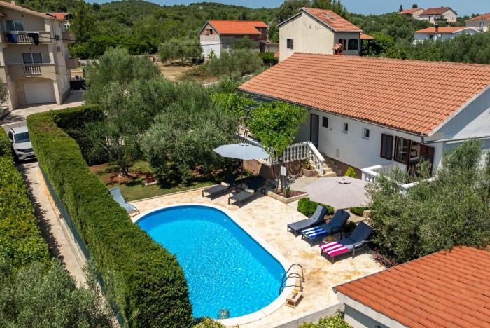 Villa Pine ZadarVillas