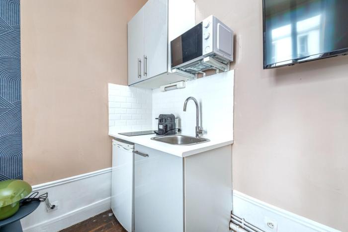 Studio confortable et pratique centre Paris 14-III