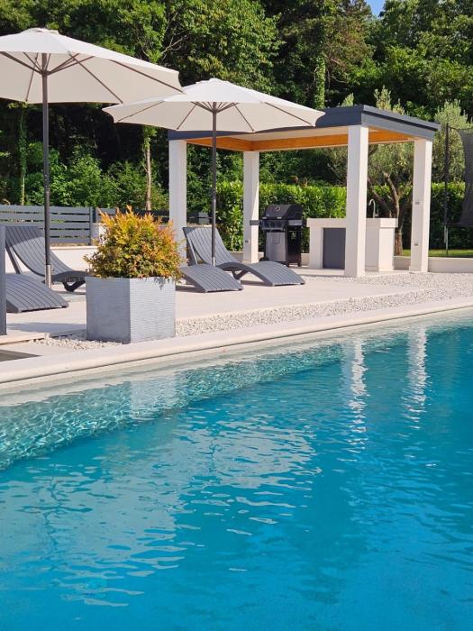 Villa Tonchi 3 Bedroom Private Pool BBQ & Garden