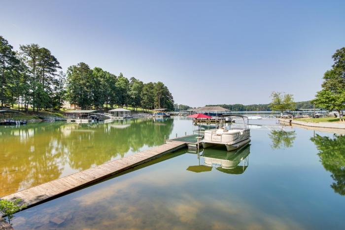 Less Than 1 Mi to Marina Fair Play Home on Lake Hartwell