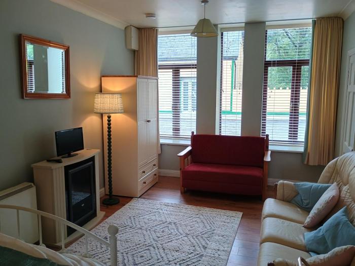 Cooraclare apartment