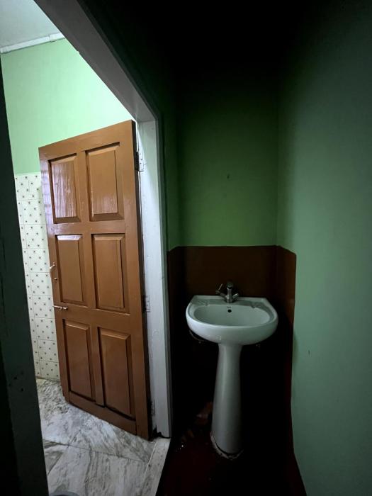 Shillong - Syngkrem Travellers Appartment