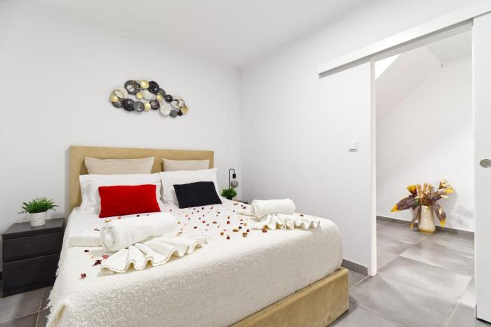 Central flat with garden