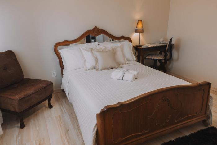 Apartamento amplo, com design retrô