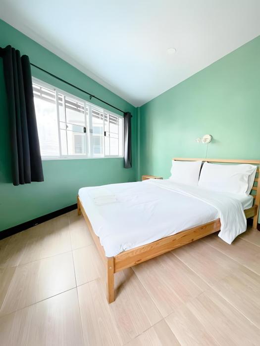 XX GO INN The Giant Swing - เสาชิงช้า