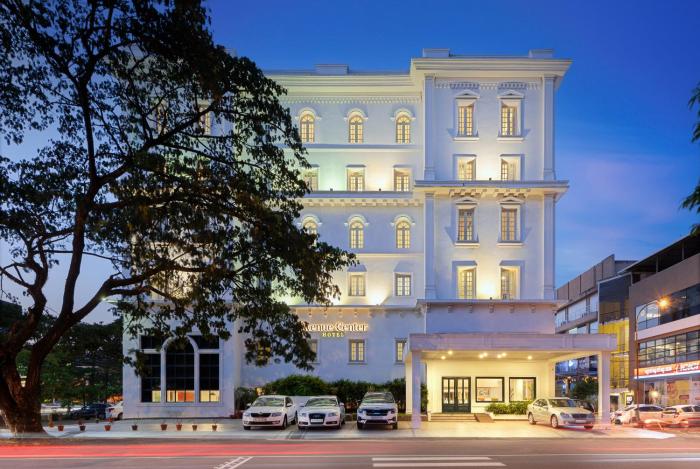 The Avenue Center Hotel