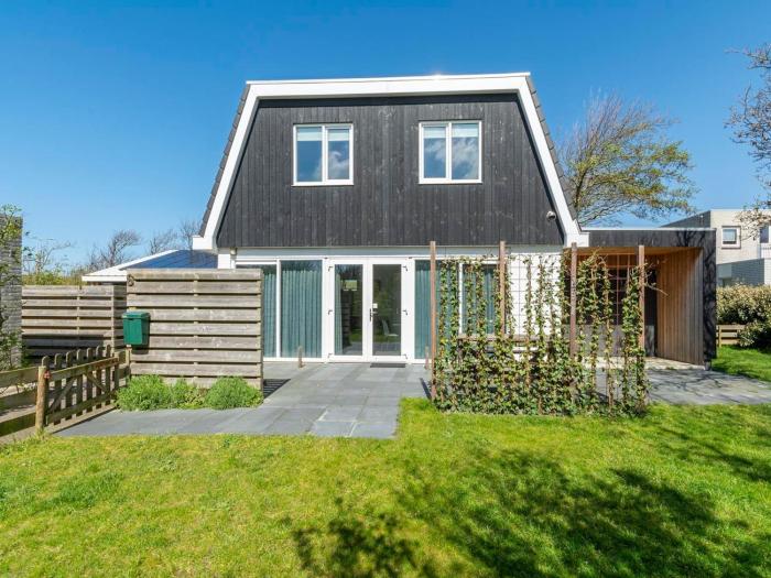 Holiday Home Callantsoog with Jacuzzi