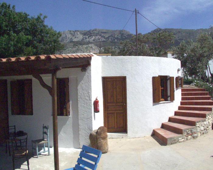 Haus in Privatgrundstück bei Amaniou