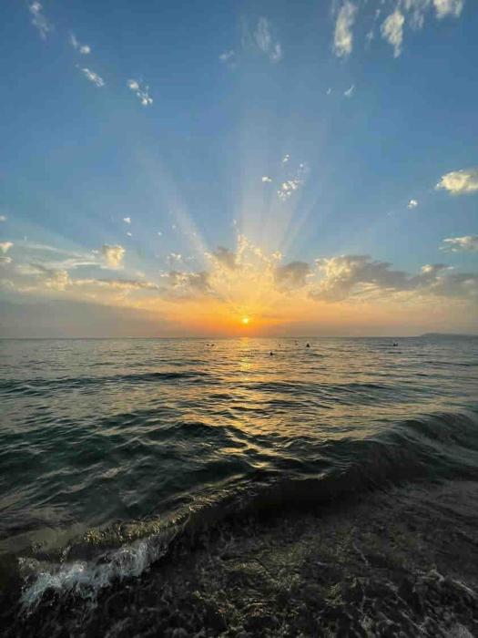 Wake Up by the Sea-Beachfront Apartment in Qerret, Albania