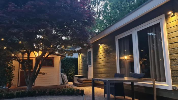 Zwijntje I Nice chalet with floral garden