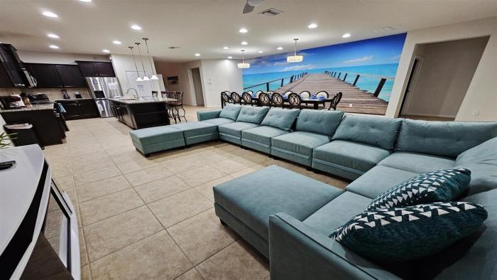 Modern 8BR Villa Private Pool Disney Delight