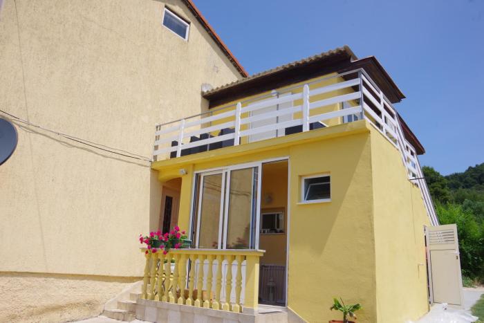 One Bedroom Apartment