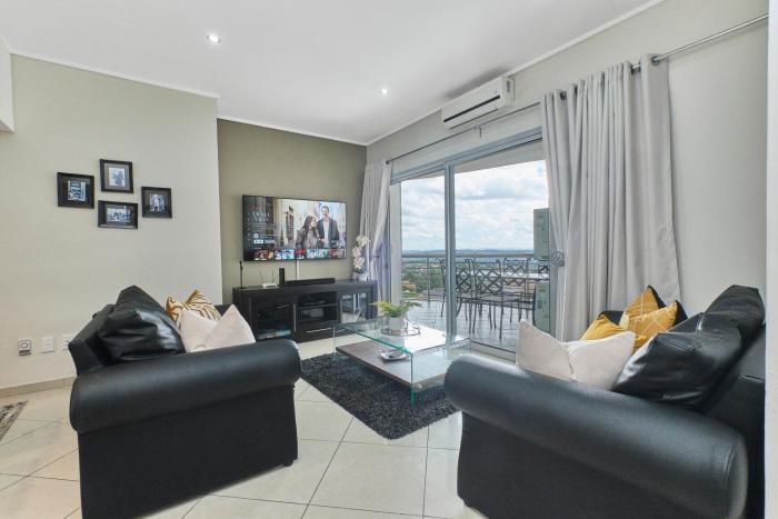 Sandton Central Luxury 2-Bed Apartment with a View - Jade