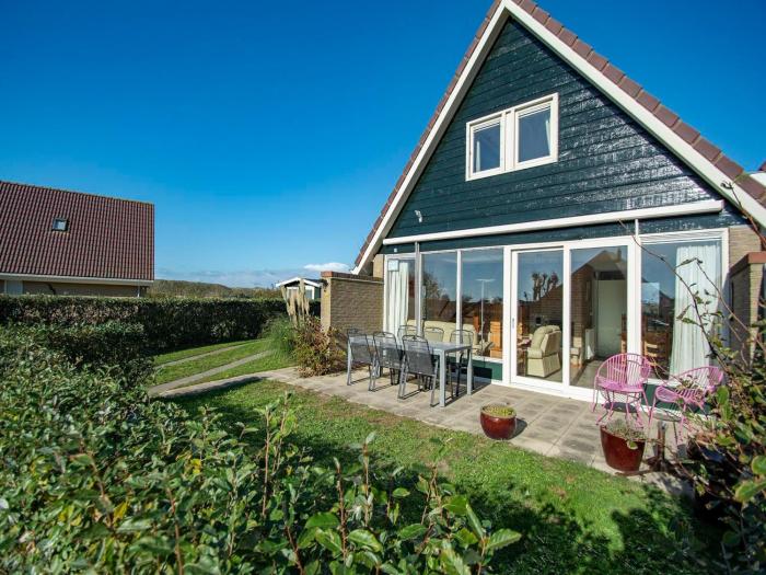 Callantsogervaart 3-8 home near Beach