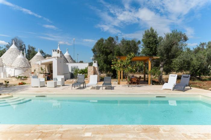 Trulli Isabella by Wonderful Italy