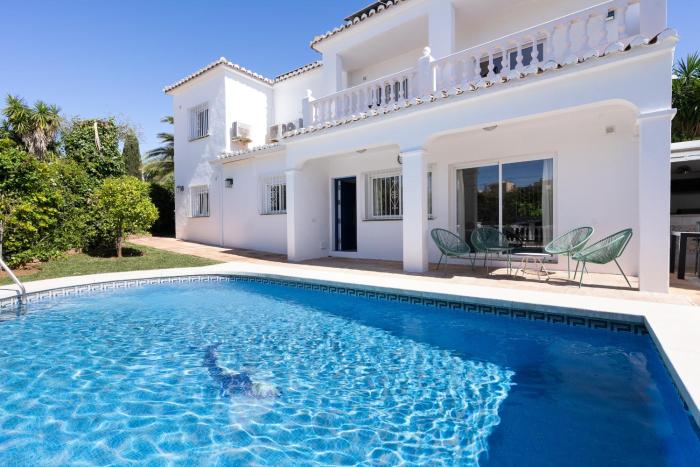 Villa Blue Skies- Calahonda