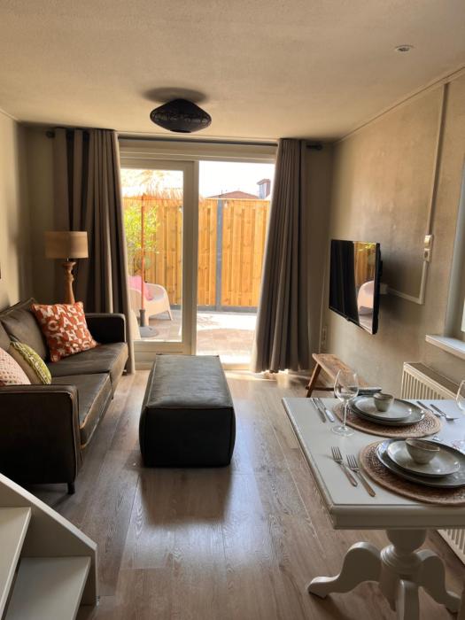 Beachhouse Noteboom, omheinde tuin