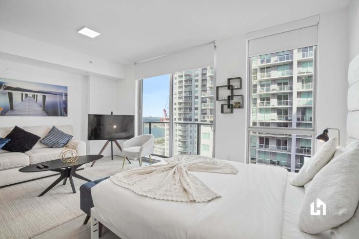 Downtown Vibes Pool Gym & Oceanview