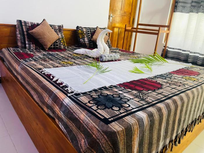 Trinco Shalom Guest & Restaurant