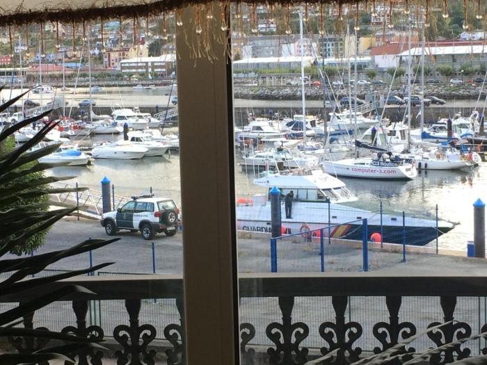 Piso de tres habitaciones frente al Puerto Deportivo