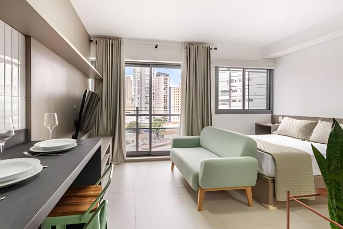 Studio em Pinheiros com piscina e academia - PG712