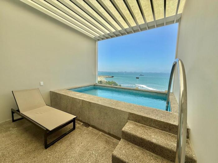 Zantamar, Penthouse 605B