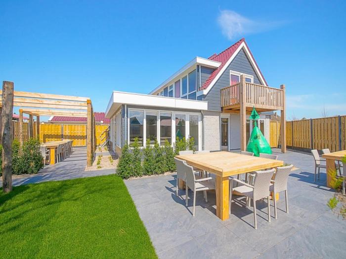 Callantsoog Group getaway Beach