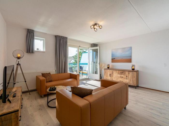 Apartment by Dutch Beach Pet-Friendly