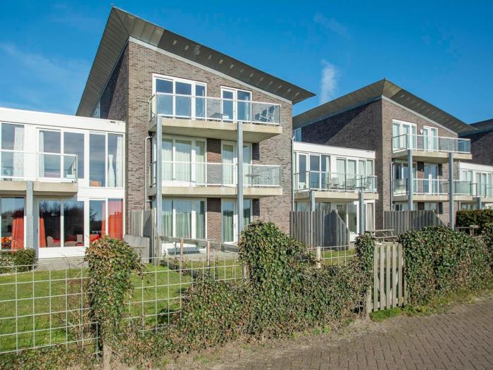 Apartment in Groote Keeten near Sandy Beach