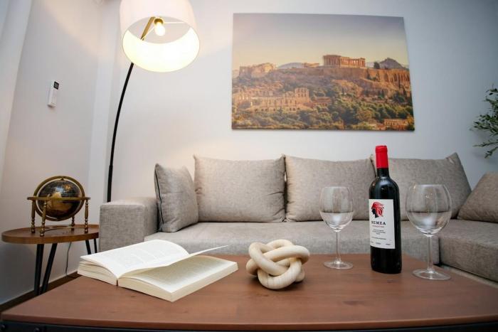 Two Bedroom Flat In Athens