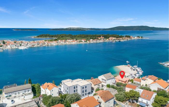 Stunning Apartment In Brodarica