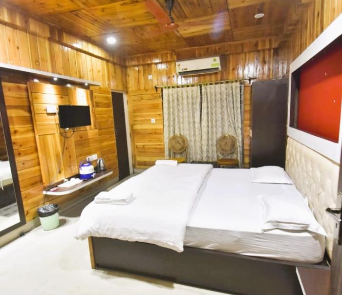 Hotel Green Touch Dooars Eco Resort With Fully Facility In Lataguri