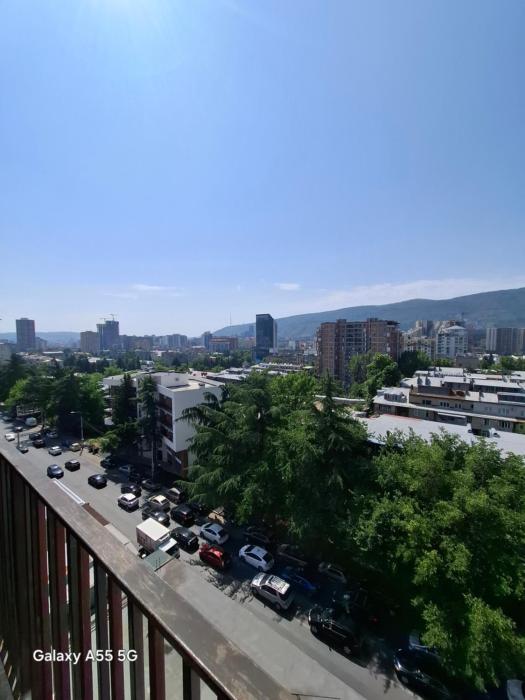 80 м2 центр тбилиси