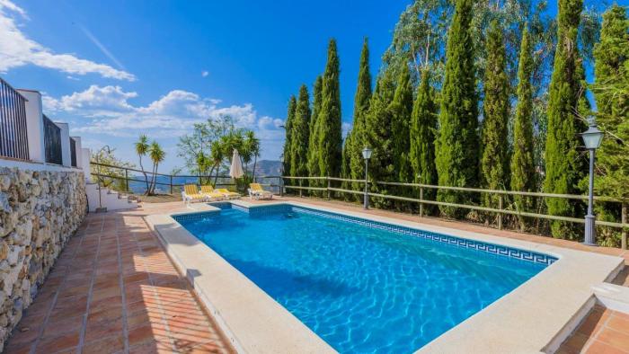 La Lomilla Cómpeta by Ruralidays