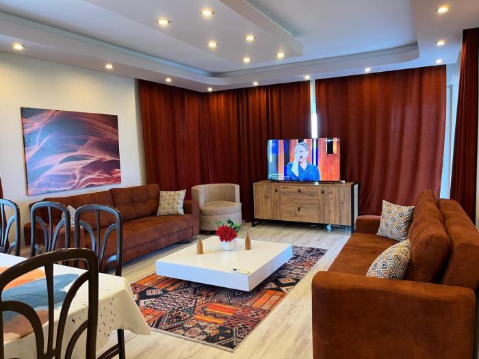 Lara Park Suits Comfort