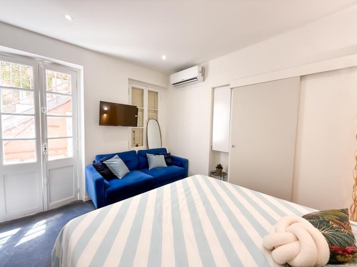 A 100m de Monaco, café de paris, plage