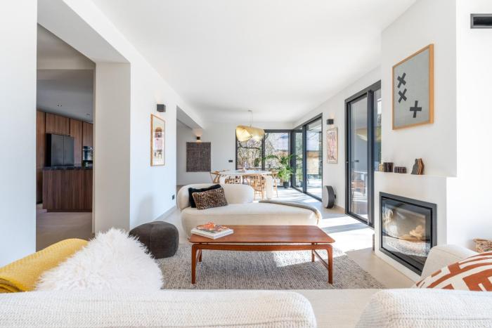 MENTHON- Villa W Architecte 2 pas du lac by LLA SELECTIONS