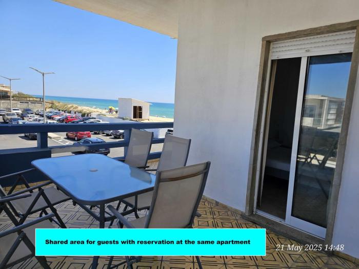 Blife Cerya private rooms at Faro beach