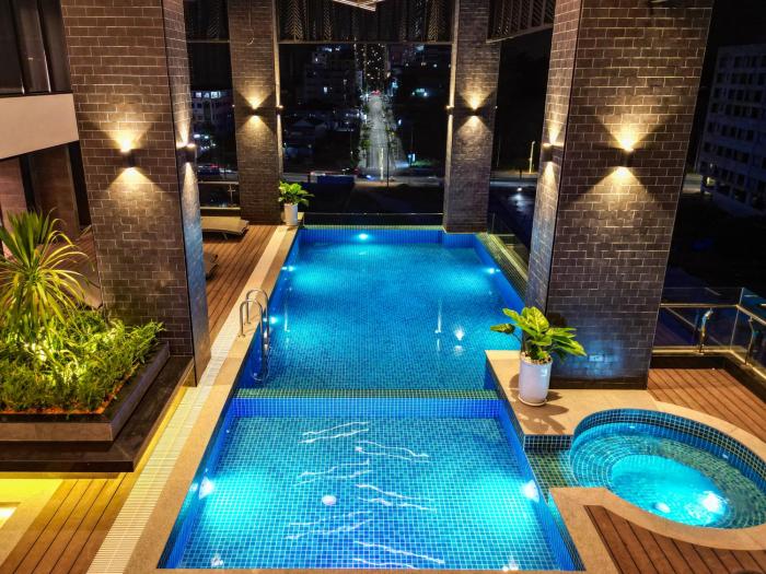 Grand La Vogue Hotel and Casino