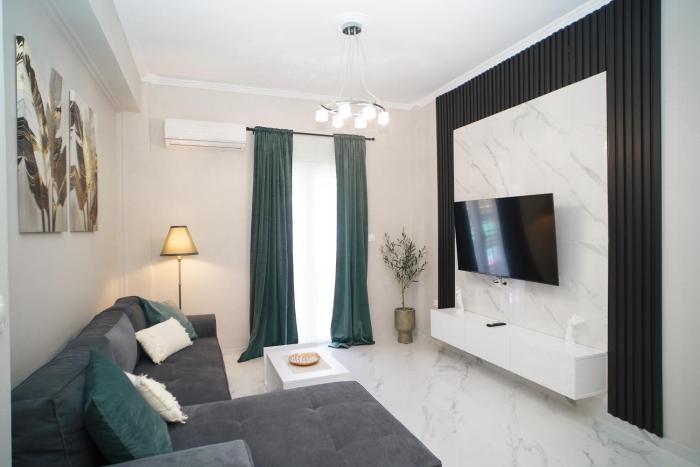 Elarion Elegant Port Apartment