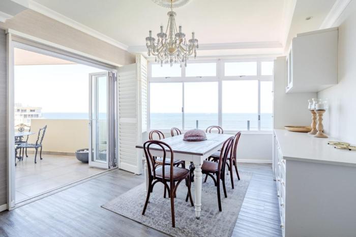 84 Sea Lodge Umhlanga Beachfront