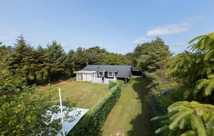 Awesome Home In Tarm With Wifi