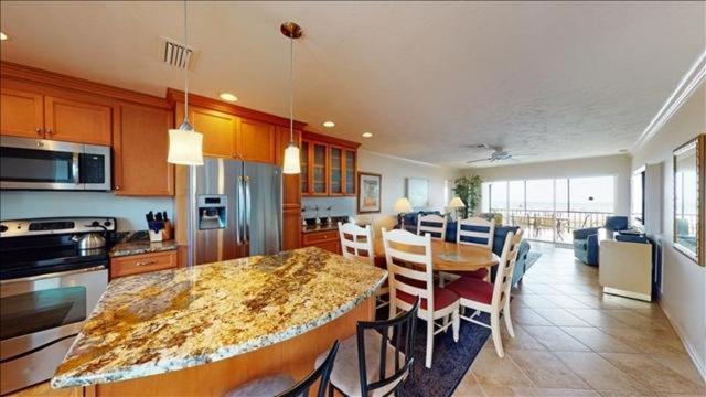 Crescent Royale Condominiums 507