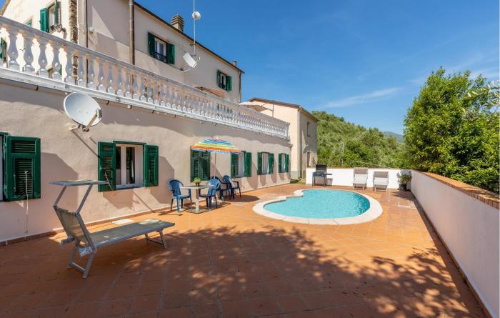 Pet Friendly Home In Ne