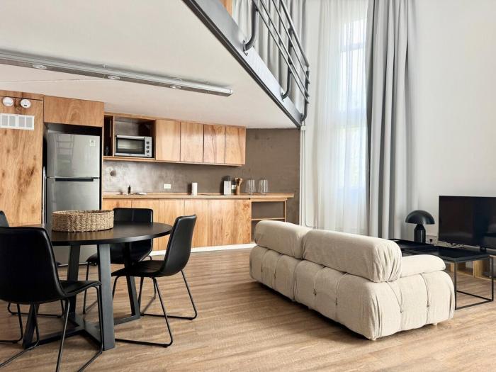 Huge duplex in Silos de Dorrego