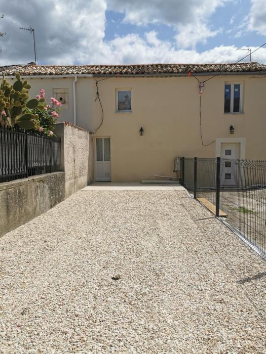 Jolie Maison au 34 centre-ville