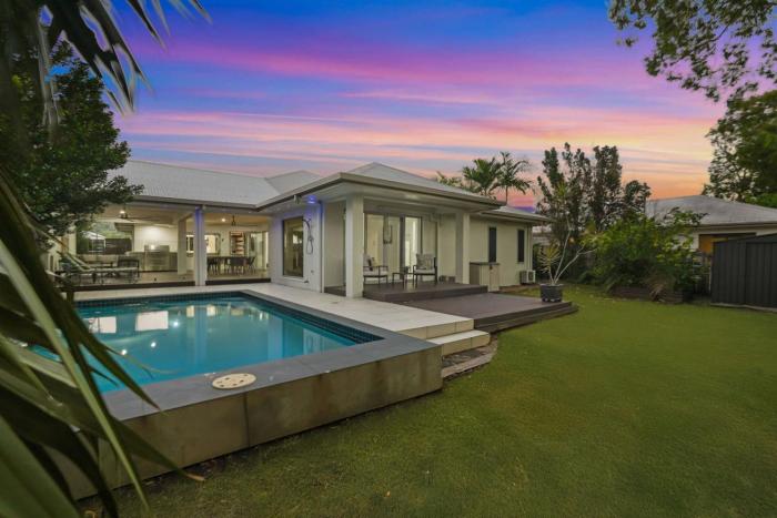 Blue Lagoon Haven, A Serene Tropical Getaway