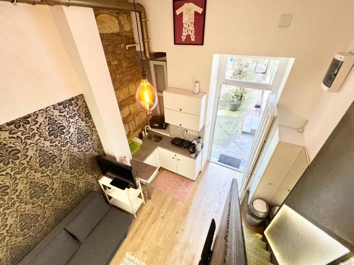 KING STUDIO - PROMO @king str.@heroes square