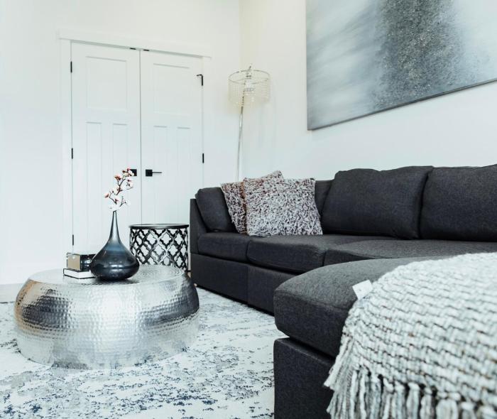 Sapphire Lux Queen Suite