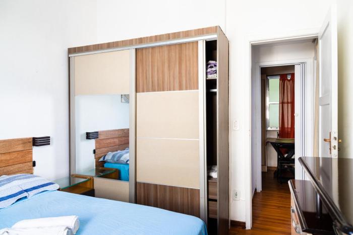 LEBLON PRAIA LAGOA 2 QUARTOS PROXIMO DA PRAIA E DA LAGOA na Bartolomeu Mitre